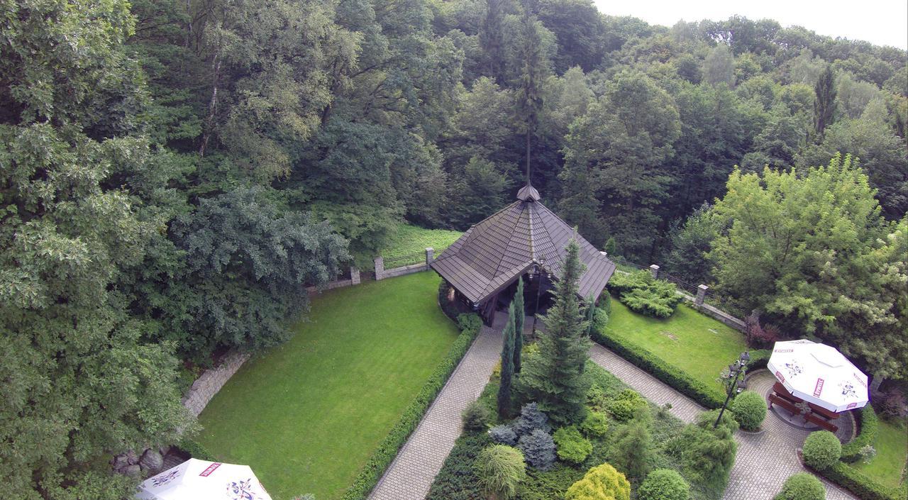 Hotel "Dworek Lesniczowka" Wodzislaw Slaski Luaran gambar